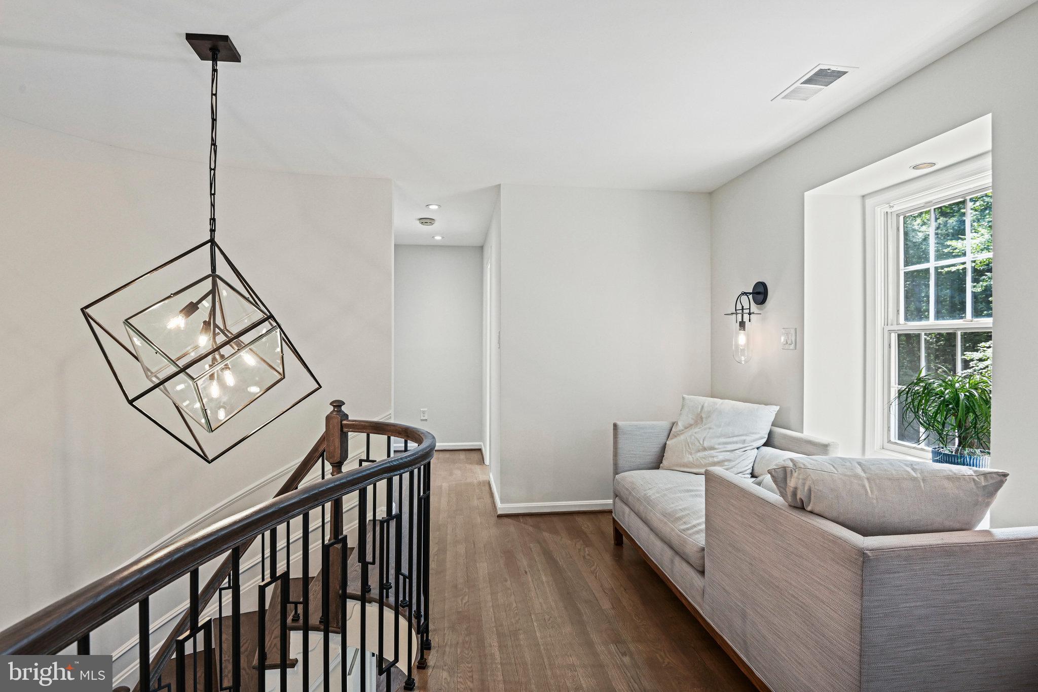 11440 Vale Spring Drive Oakton, VA 22124 - Photo 38 of 93