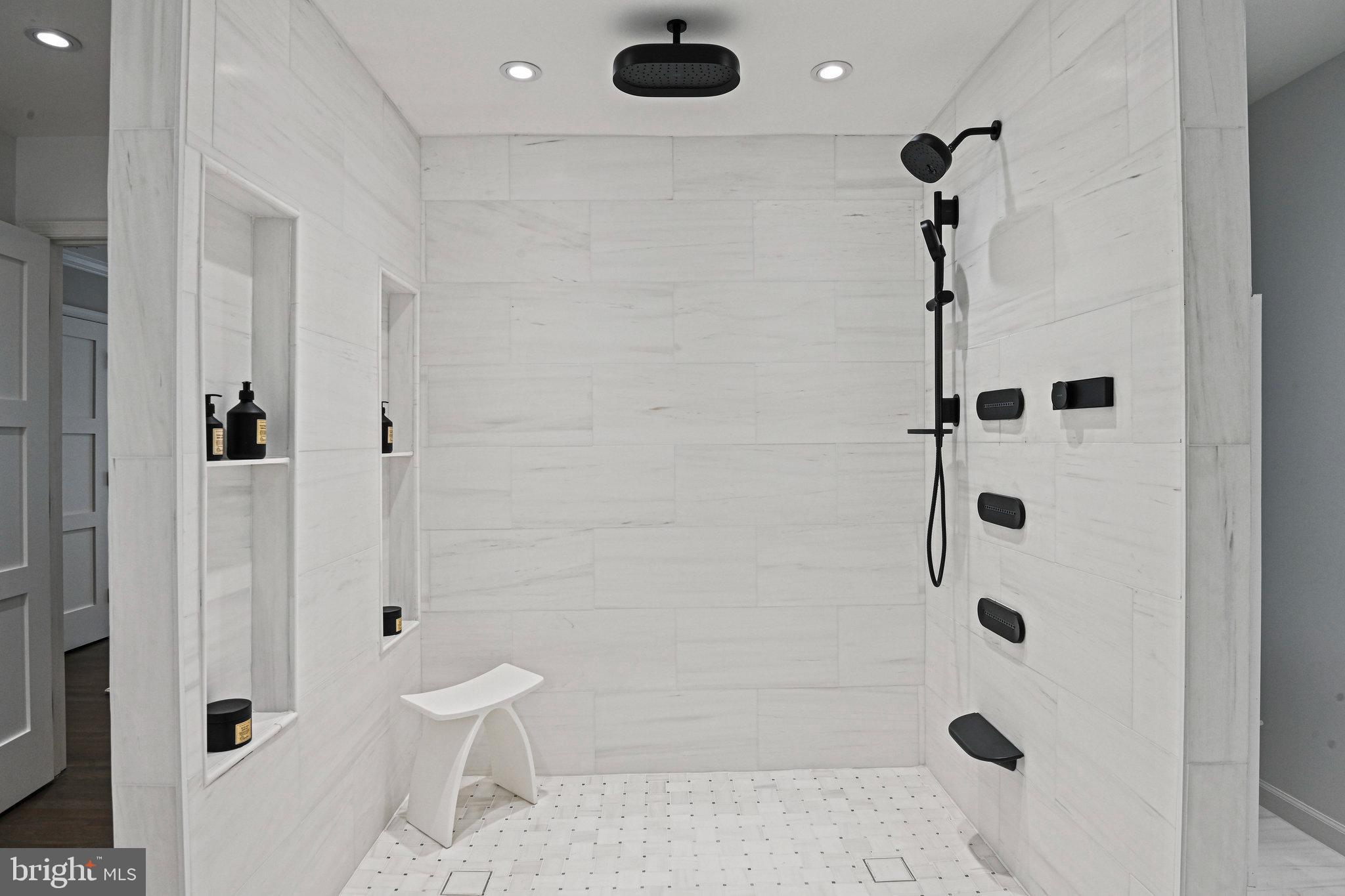 11440 Vale Spring Drive Oakton, VA 22124 - Photo 48 of 93