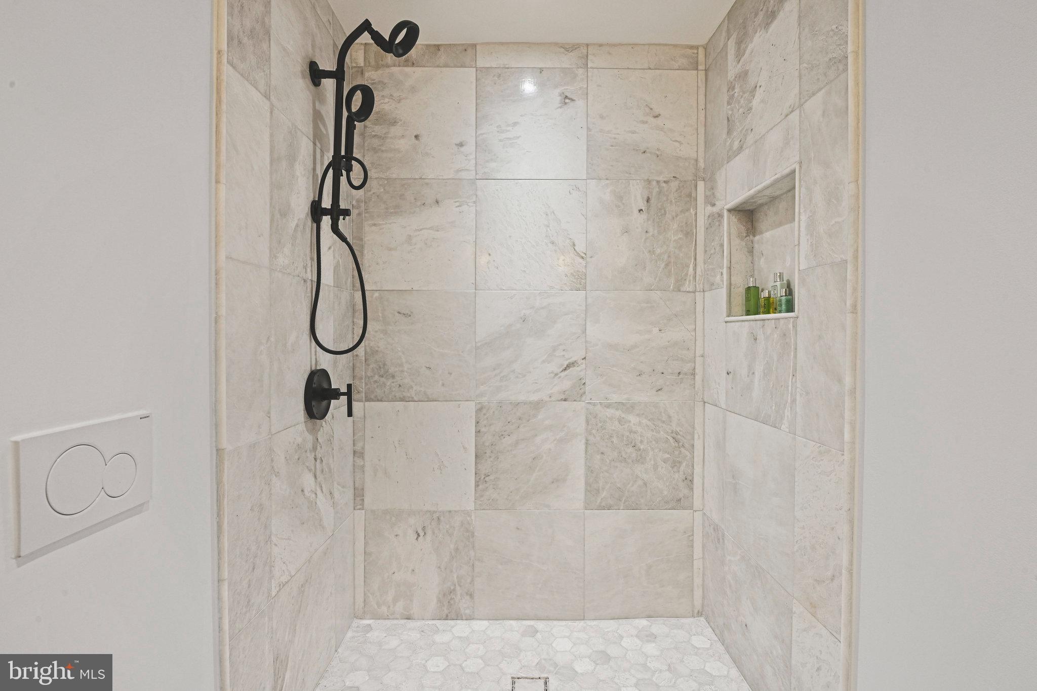 11440 Vale Spring Drive Oakton, VA 22124 - Photo 60 of 93