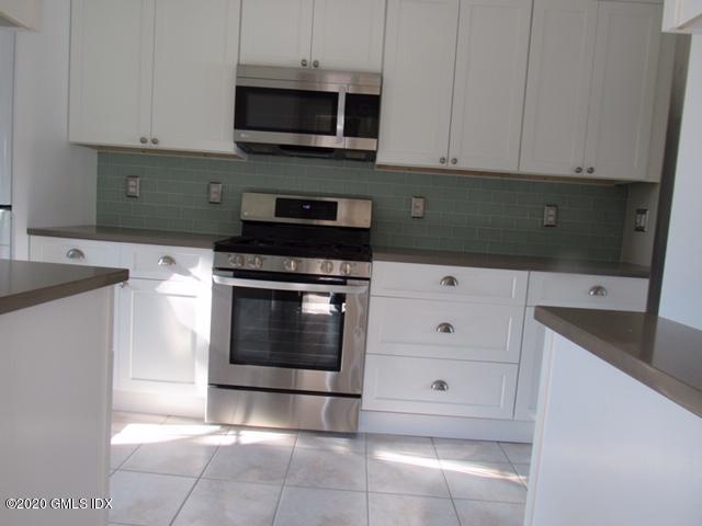 33 Talbot Lane, Unit 3 Greenwich, CT 06830 - Photo 3 of 29 1