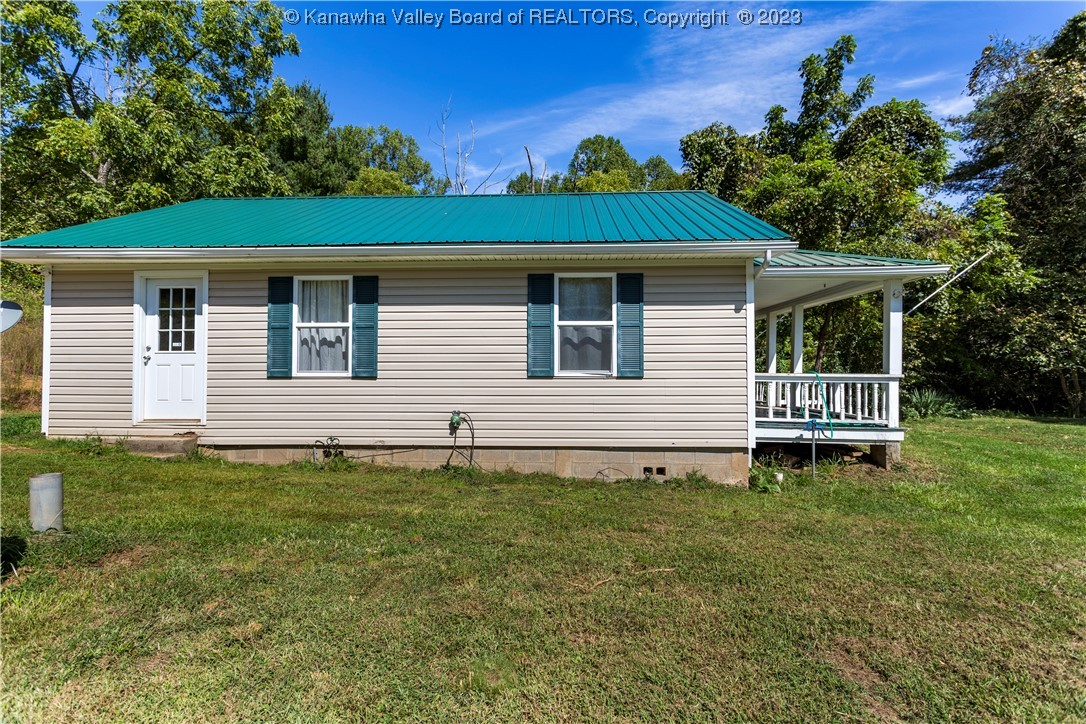 1198 Midway Road Sod, WV 25564 - Photo 20 of 21 Gallery Image 20