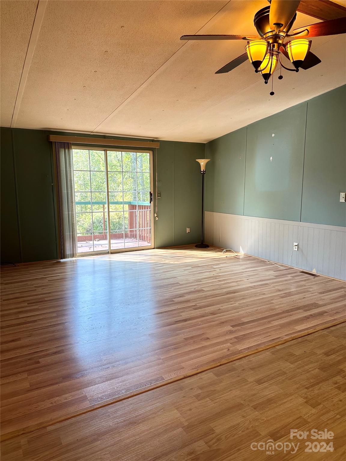 35 Whispering Oaks Road Candler, NC 28715 - Photo 12 of 19 Gallery Image 12