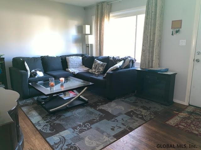 534 Clayton Road Schenectady, NY 12304 - Photo 2 of 11 Photo 2