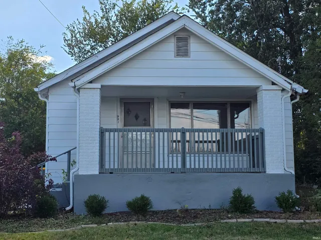 $249,900 | 921 West Gourley Pike, Bloomington, IN 47404