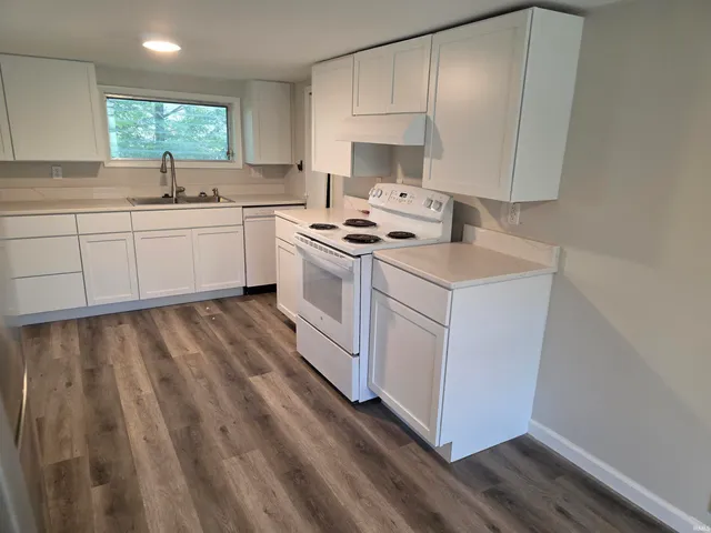 $249,900 | 921 West Gourley Pike, Bloomington, IN 47404