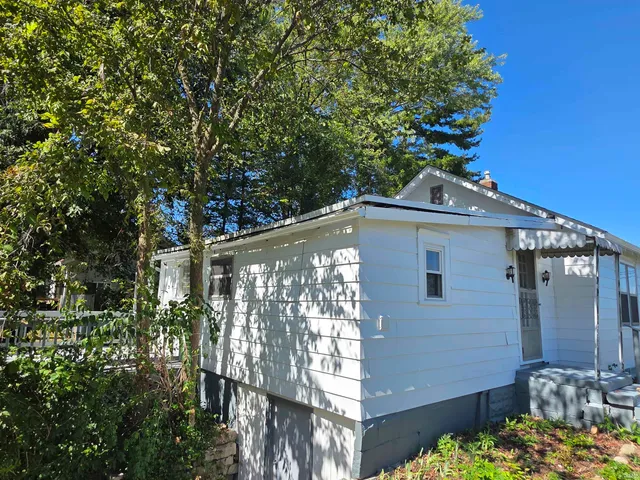 $249,900 | 921 West Gourley Pike, Bloomington, IN 47404