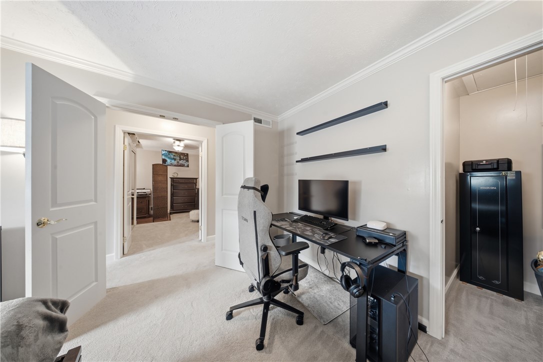 560 Eastbrooke Lane Rochester, NY 14618 - Photo 42 of 43 Gallery Image 42