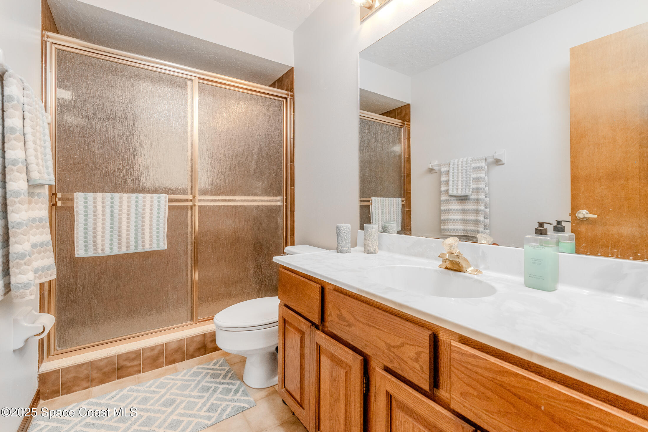 369 Crystal Lake Drive Melbourne, FL 32940 - Photo 26 of 41 FAMILY BATHROOM