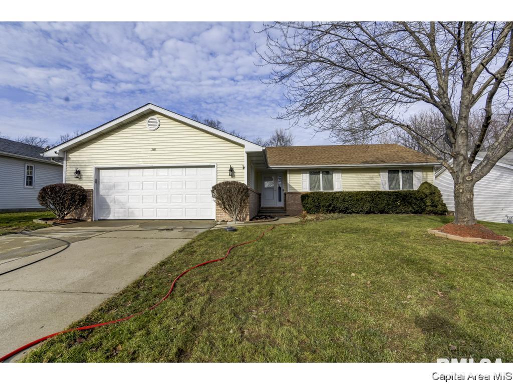 1201 Mildred Court Springfield, IL 62712 - Photo 1 of 35