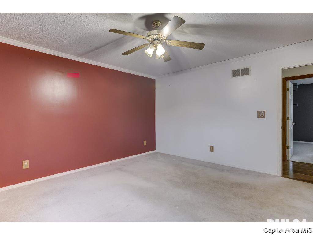 1201 Mildred Court Springfield, IL 62712 - Photo 17 of 35
