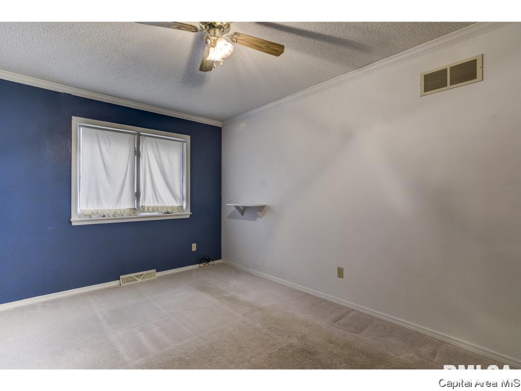 1201 Mildred Court Springfield, IL 62712 - Photo 21 of 35