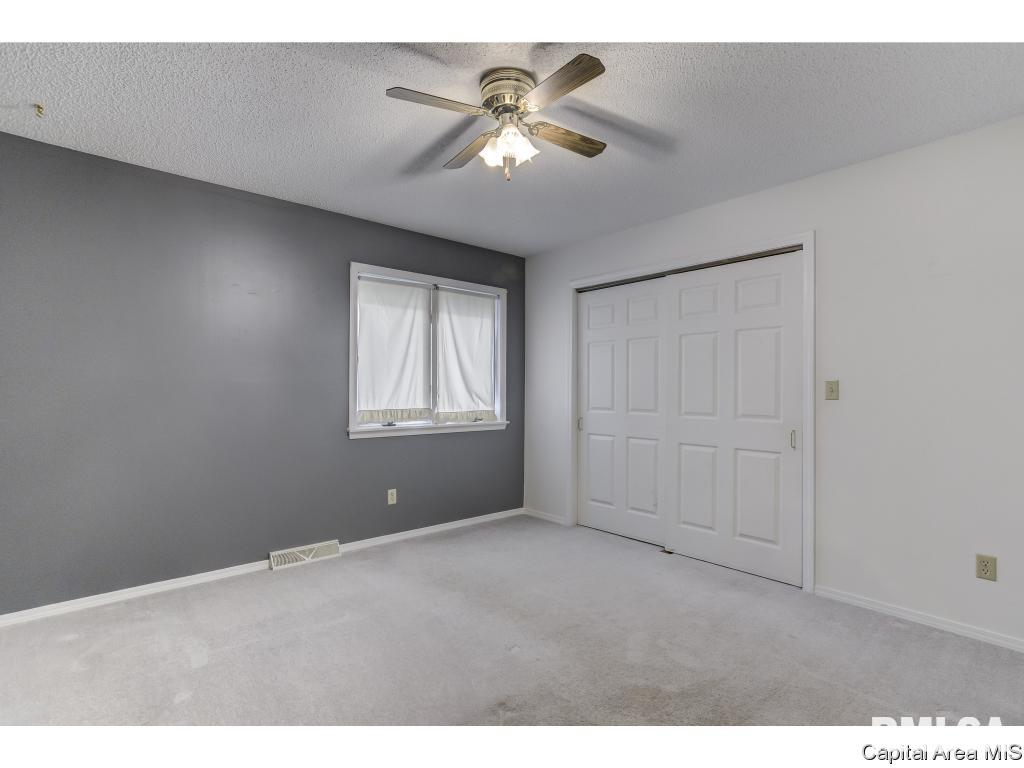 1201 Mildred Court Springfield, IL 62712 - Photo 24 of 35