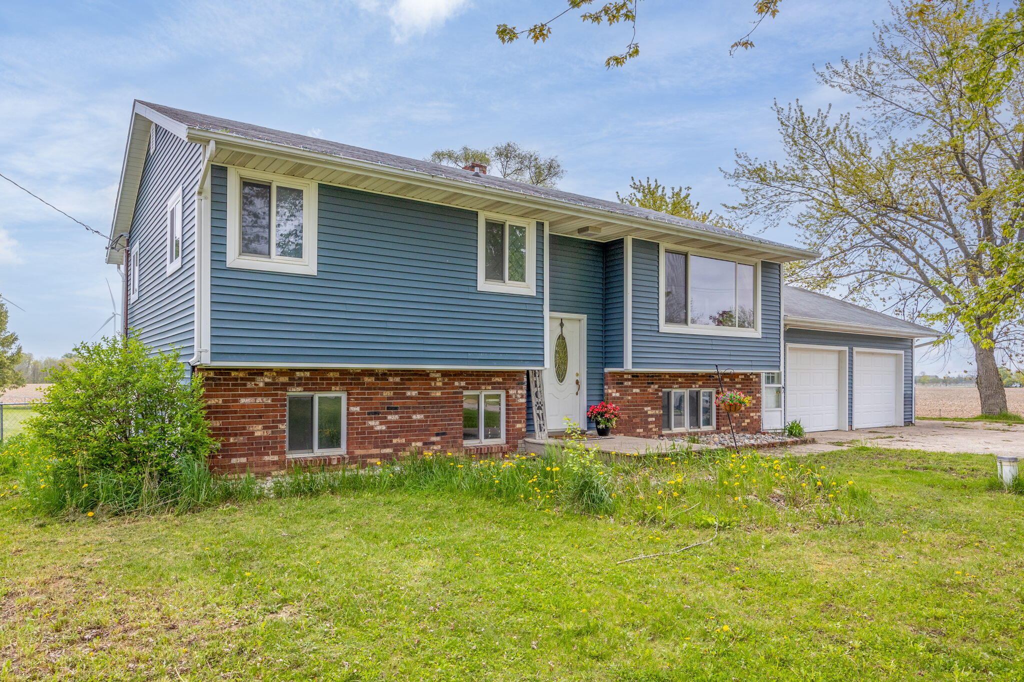 2268 North Winn Road Mount Pleasant, MI 48858 - Photo 3 of 36 2-web-or-mls-5L7A6575-Edit