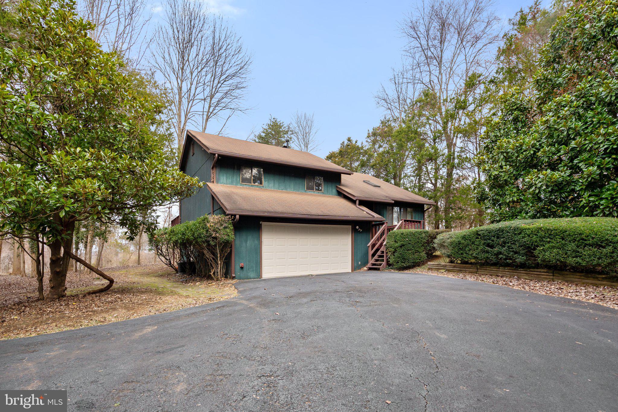 6992 Ivy Hill Drive, Warrenton, VA 20187 Compass