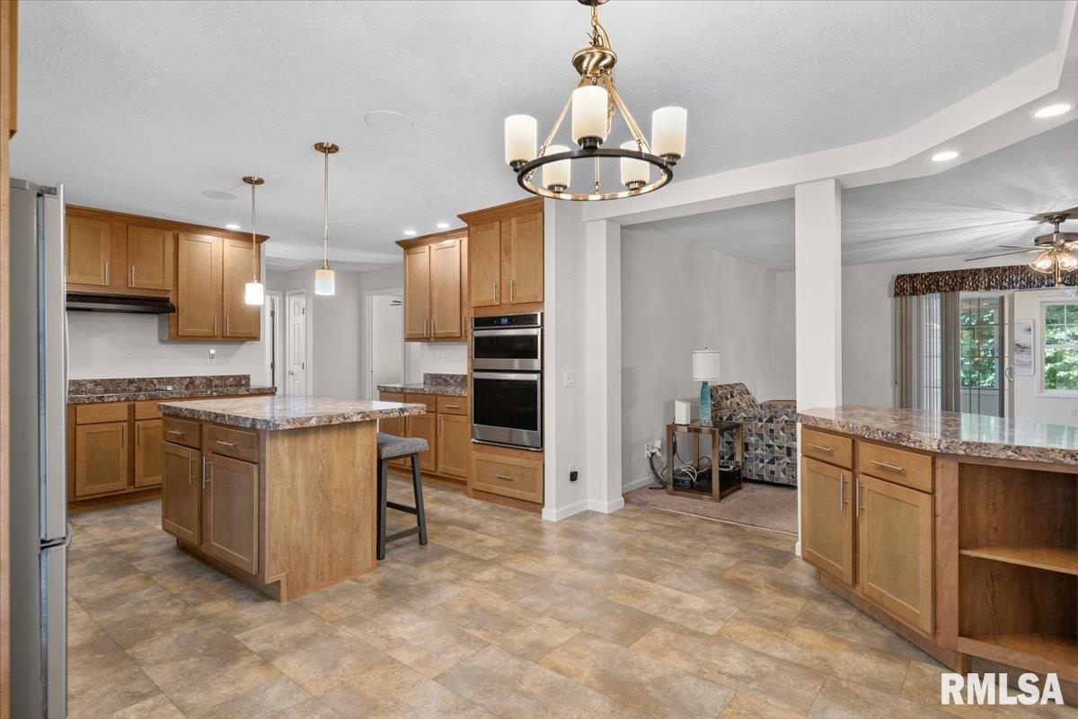 2800 Vía Rosso, Unit 631 Springfield, IL 62703 - Photo 14 of 39