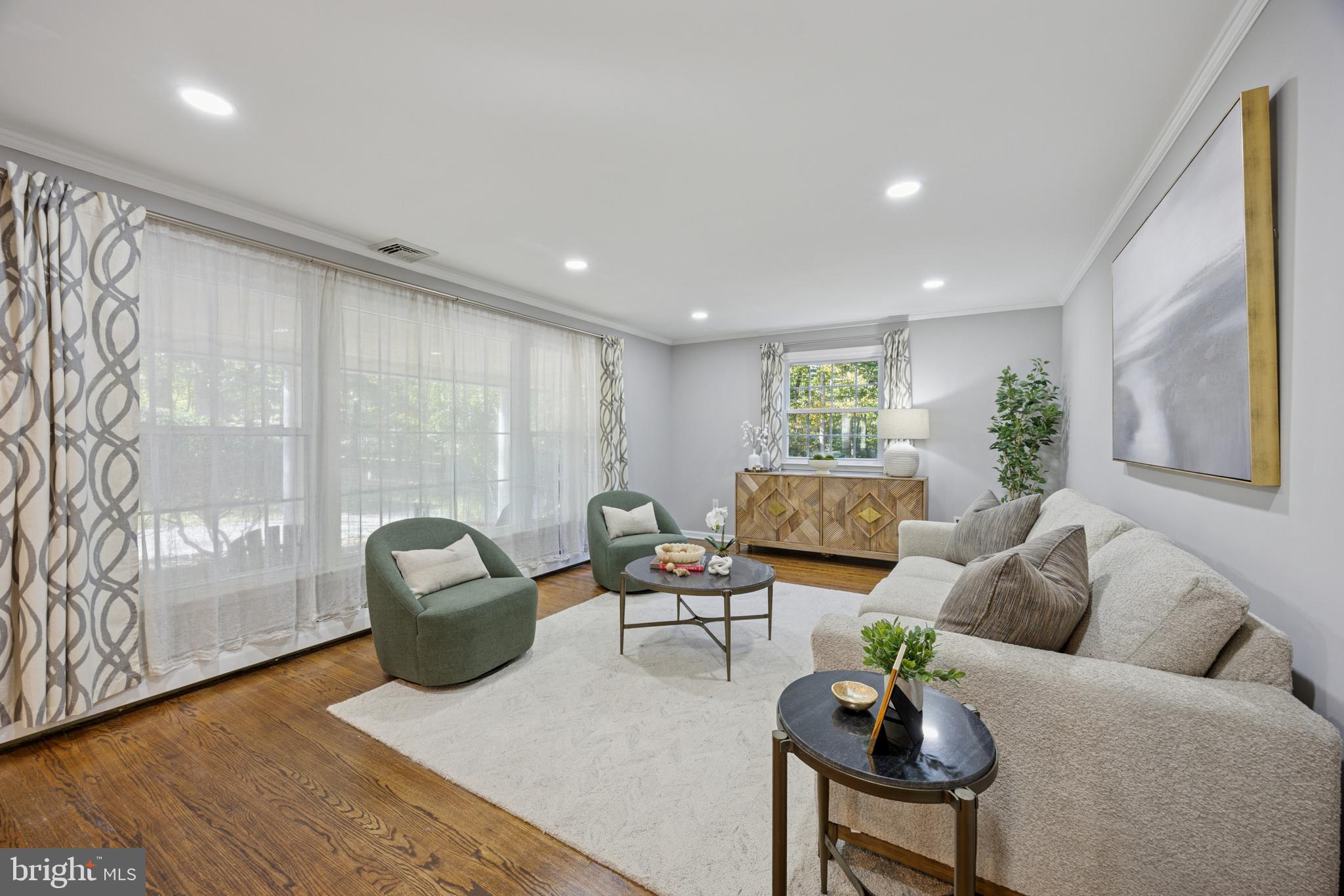 570 Fletcher Road Wayne, PA 19087 - Photo 24 of 54 a living room with furniture and a large window