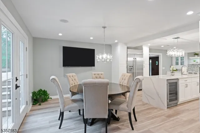 $1,495,000 | 276 River Drive, River Vale, NJ 07675