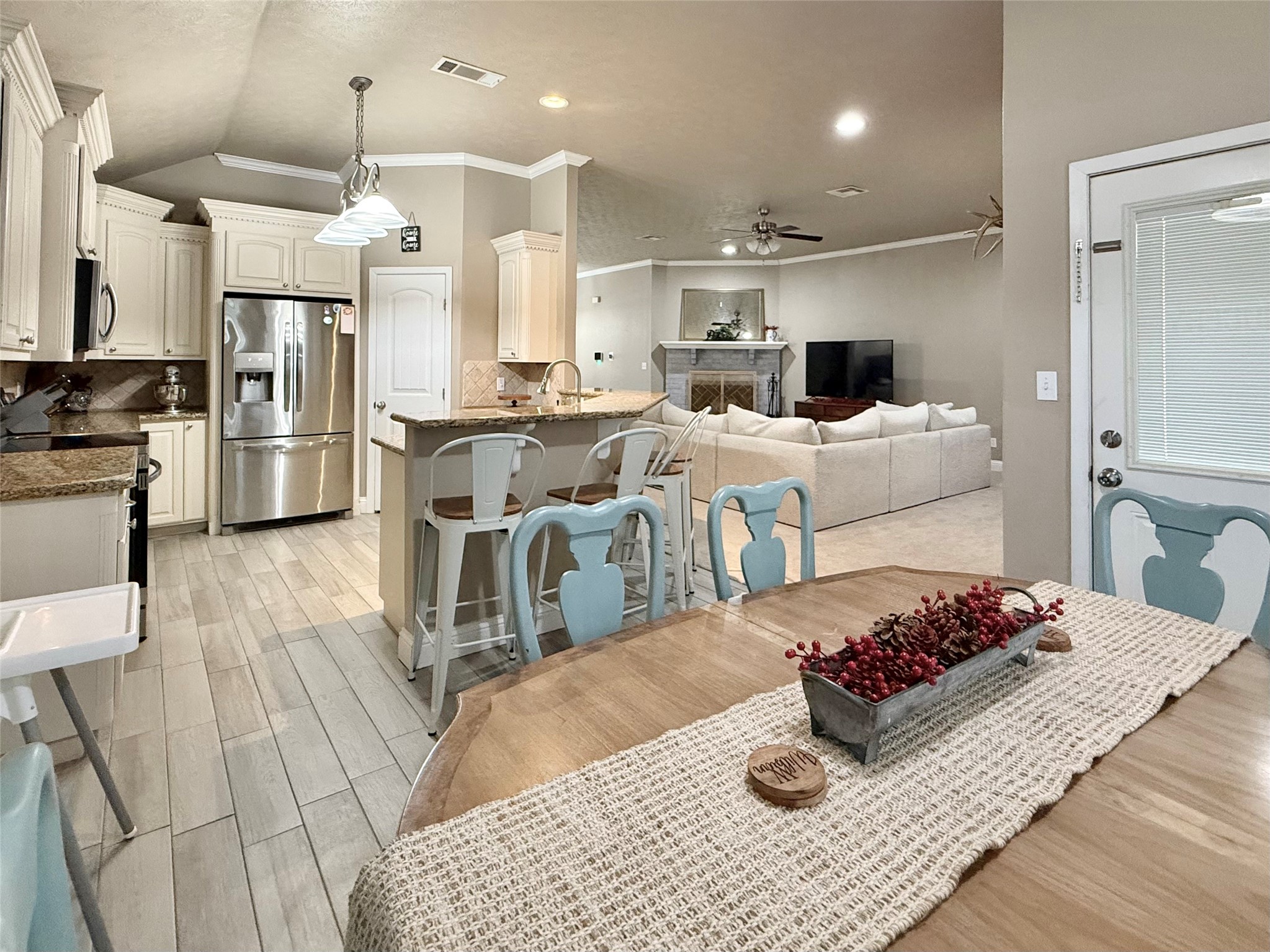 635 Windmill Way Vidor, TX 77662 - Photo 13 of 25