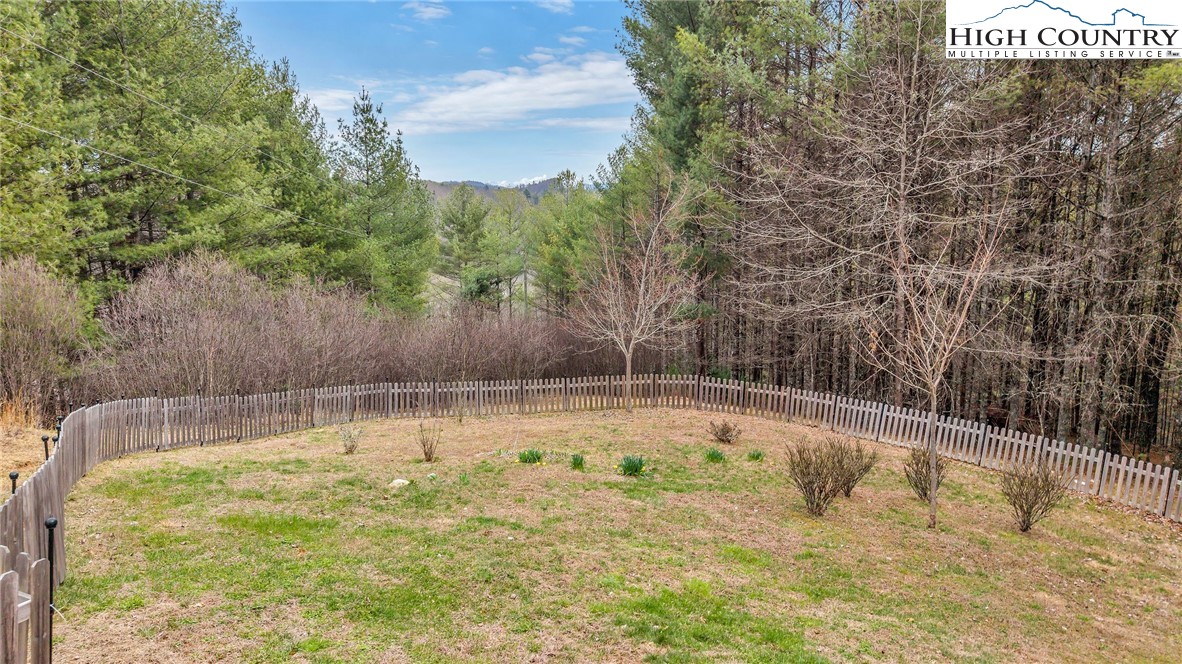 508 Curly Q Drive Crumpler, NC 28617 - Photo 33 of 39 a swimming pool with an outdoor space