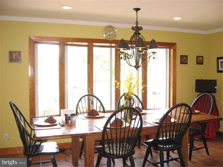 70 Island Road Monroeville, NJ 08343 - Photo 8 of 25 Breakfast Room