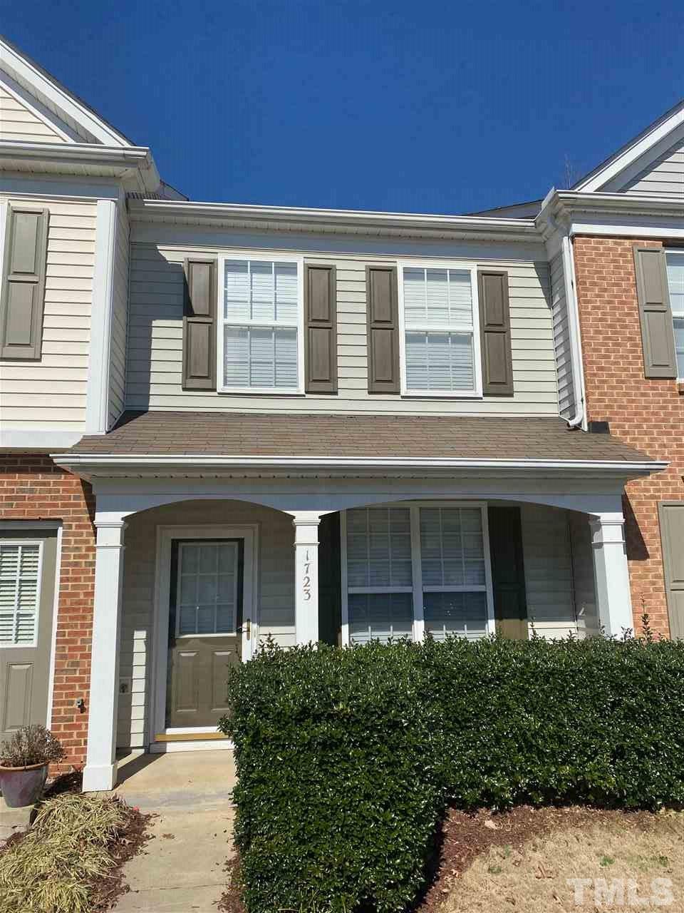 1723 Sorrell Brook Way Raleigh, NC 27609 - Photo 3 of 3