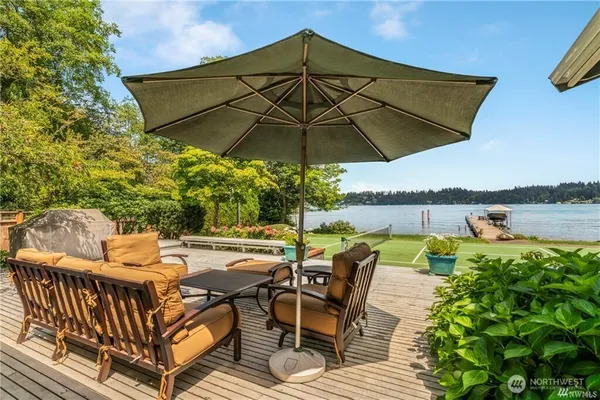$15,000 | 8428 North Mercer Way, Mercer Island, WA 98040