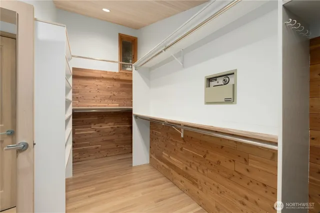 $15,000 | 8428 North Mercer Way, Mercer Island, WA 98040