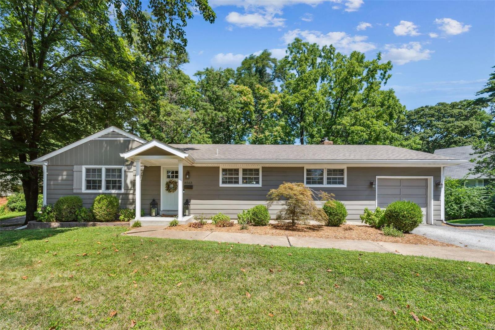 8563 Big Bend Boulevard St. Louis, MO 63119 - Photo 1 of 22