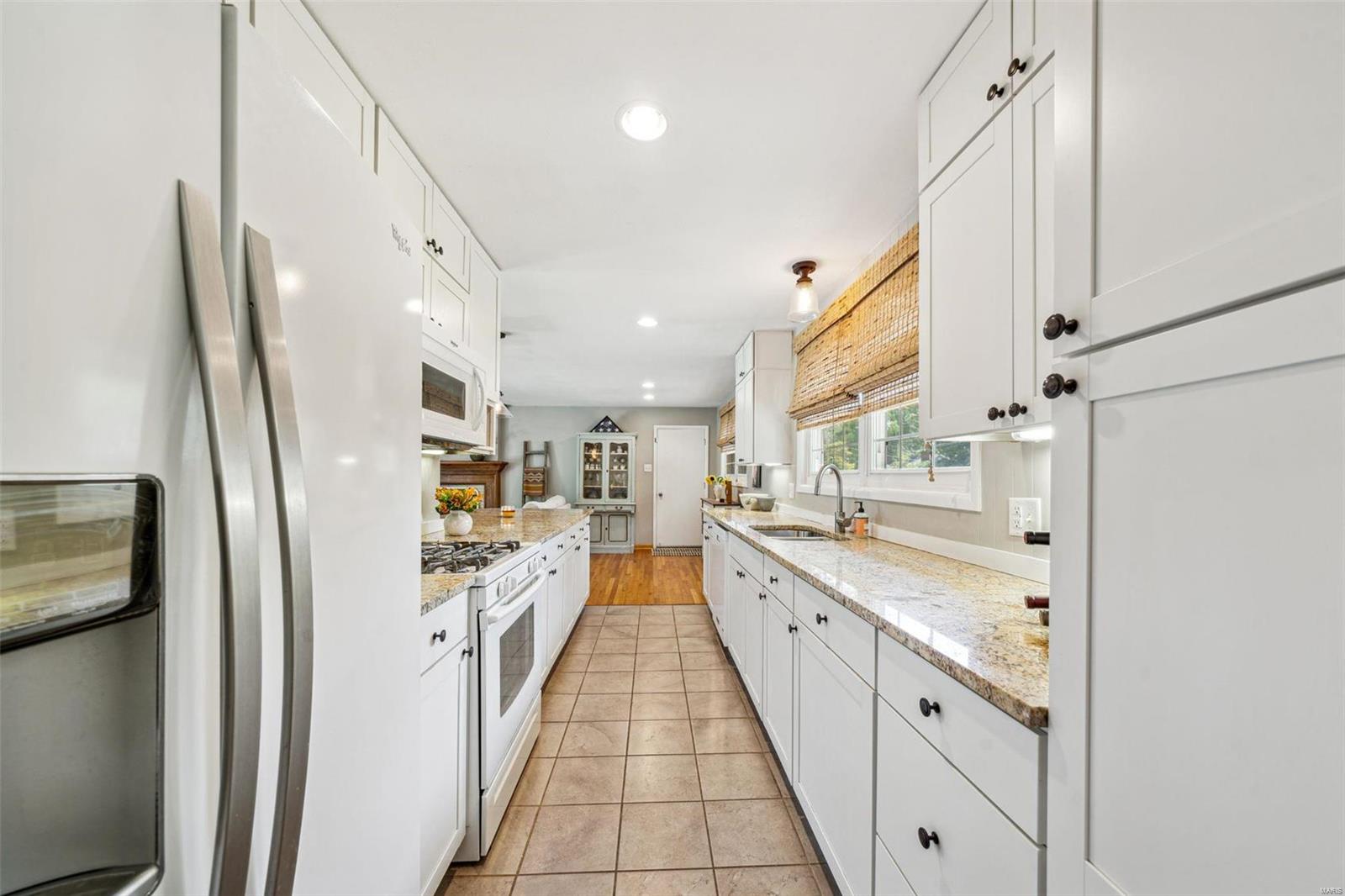 8563 Big Bend Boulevard St. Louis, MO 63119 - Photo 7 of 22
