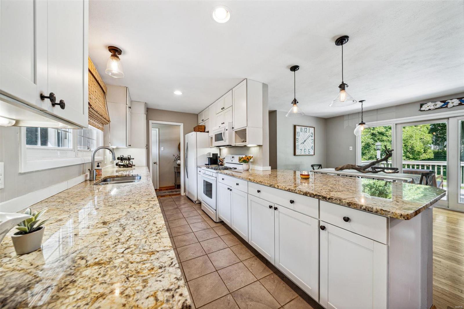 8563 Big Bend Boulevard St. Louis, MO 63119 - Photo 8 of 22