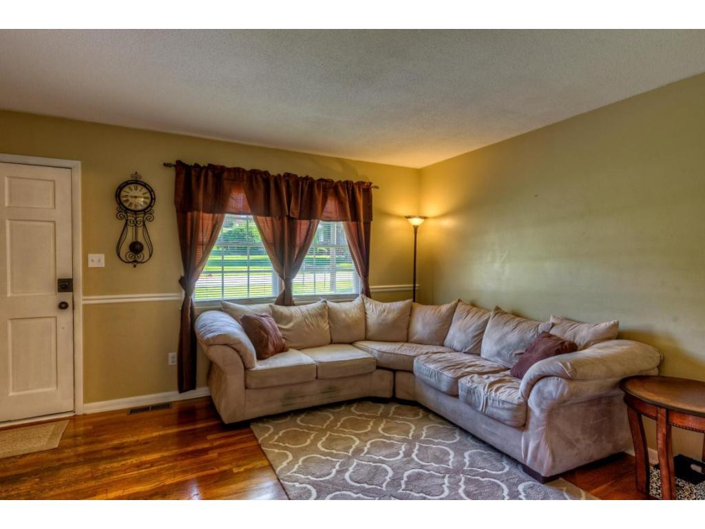 122 Green Valley Road Bristol, VA 24202 - Photo 2 of 23 Photo 2