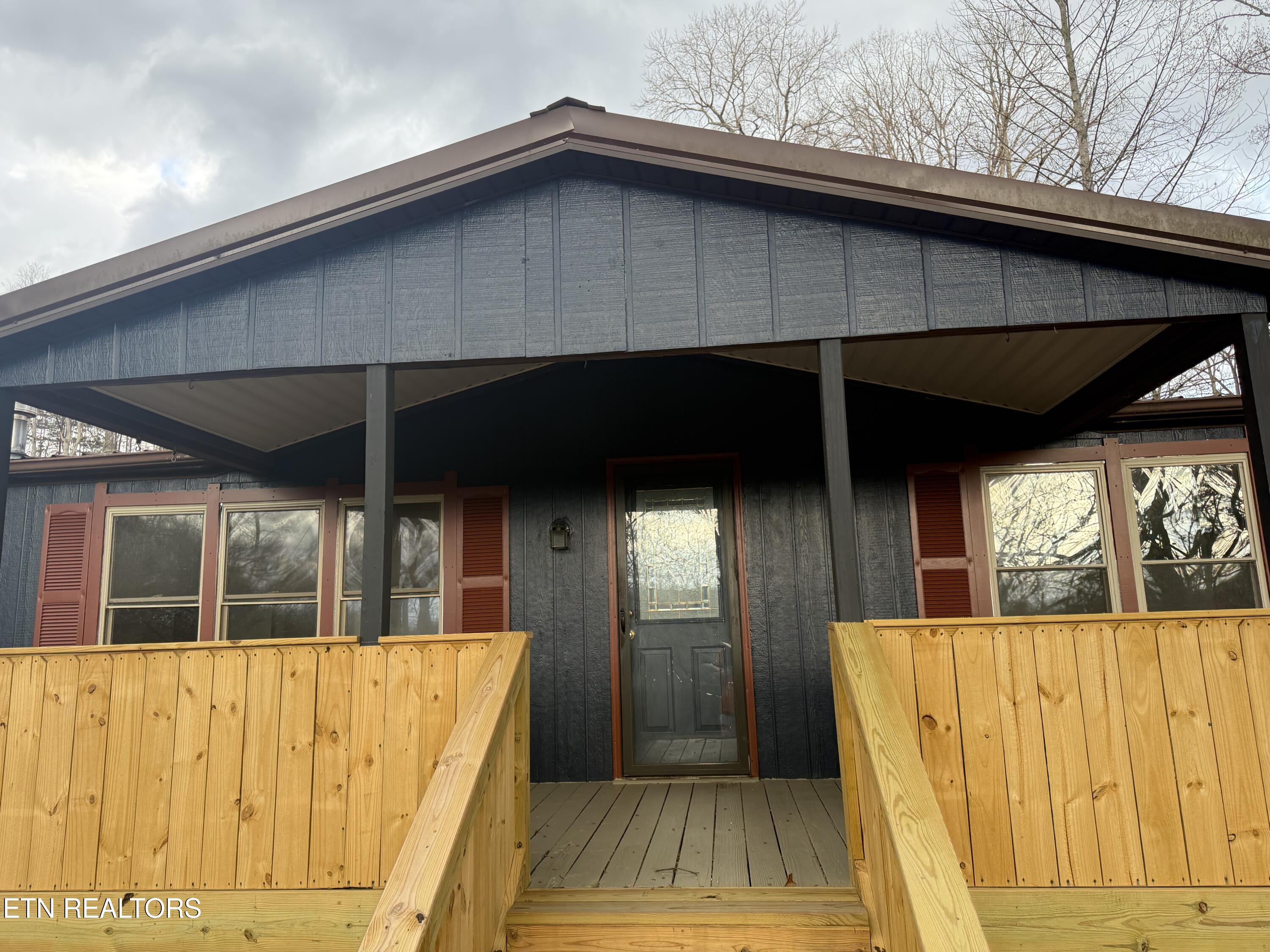 1619 Pleasant Ridge Road La Follette, TN 37766 - Photo 5 of 27 IMG_0502