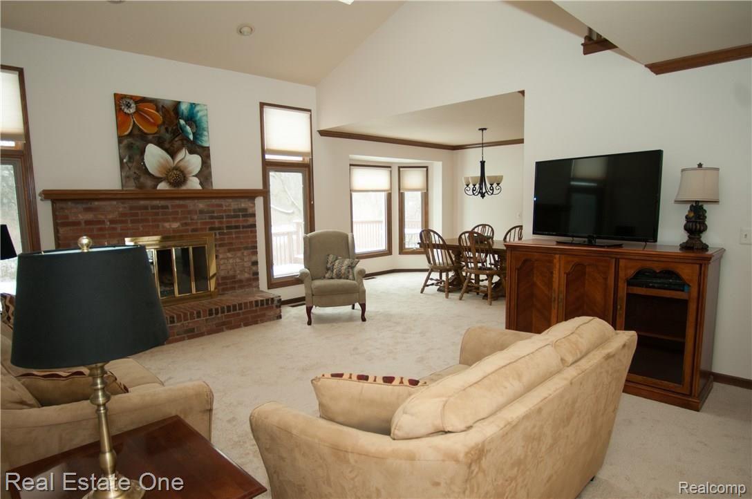 1347 Bembridge Drive Rochester, MI 48307 - Photo 46 of 66 1347-Bembridge-45.jpg