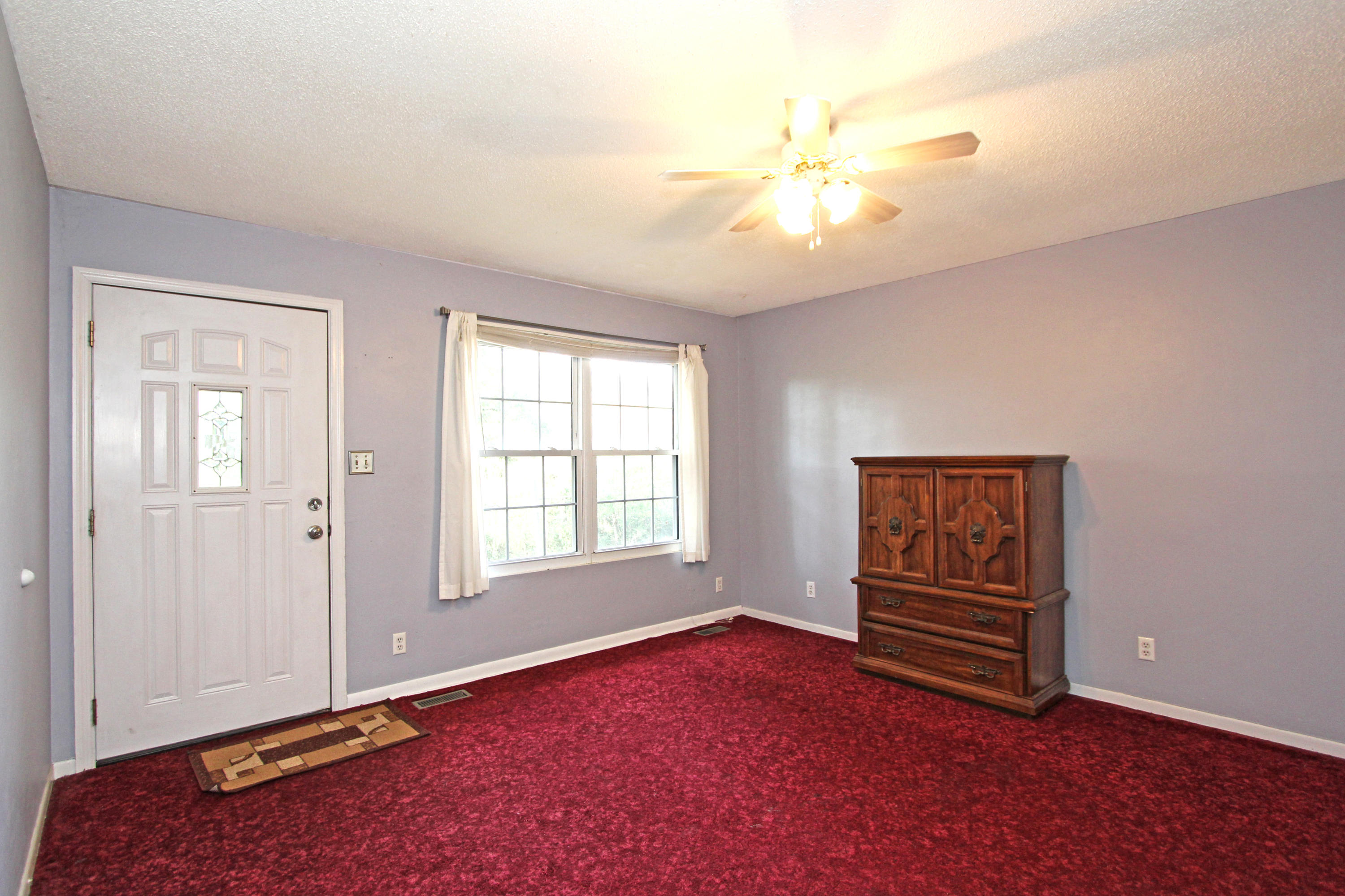 1177 Carding Machine Road Loudon, TN 37774 - Photo 3 of 16 03_Living Room View 1