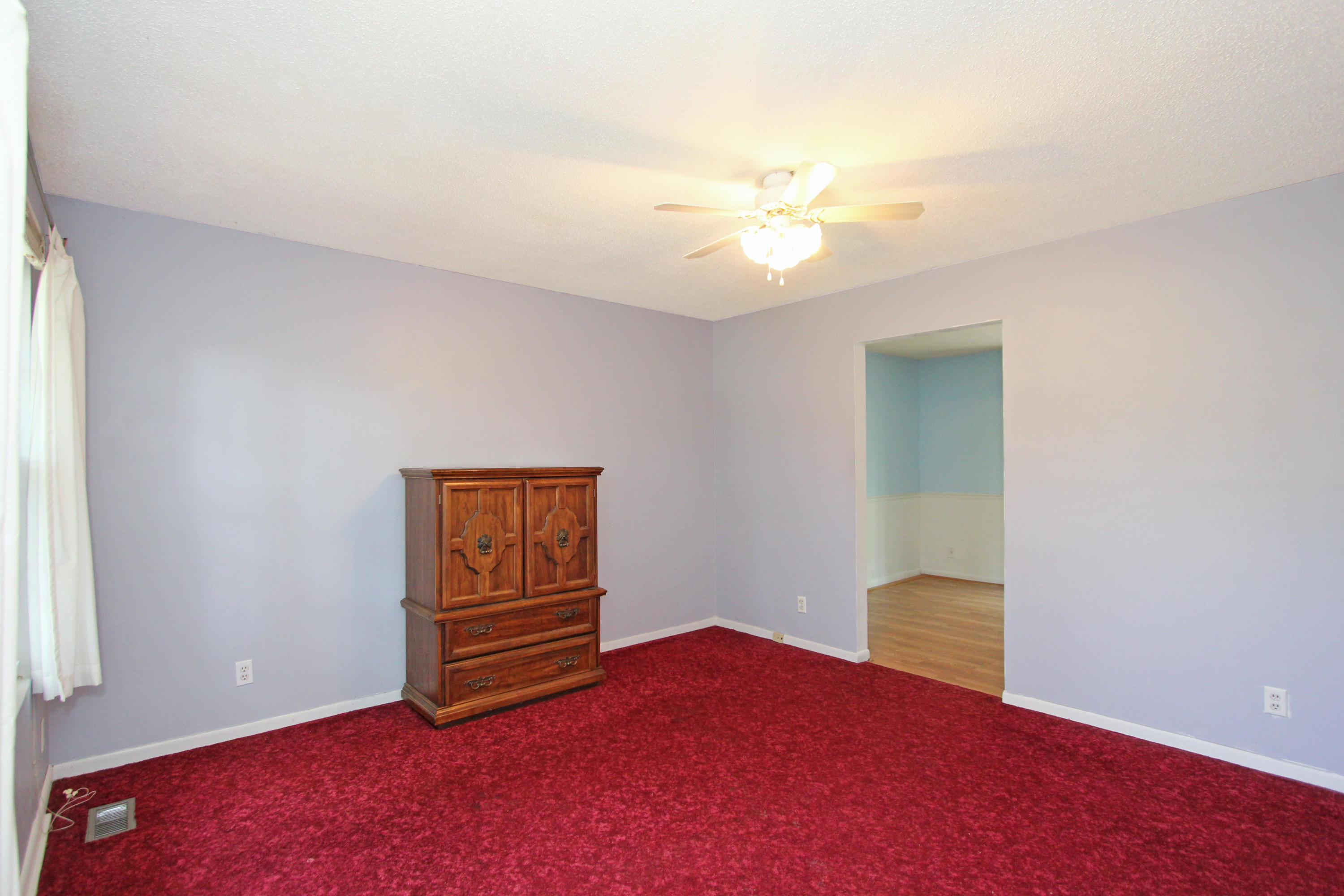 1177 Carding Machine Road Loudon, TN 37774 - Photo 4 of 16 04_Living Room View 2