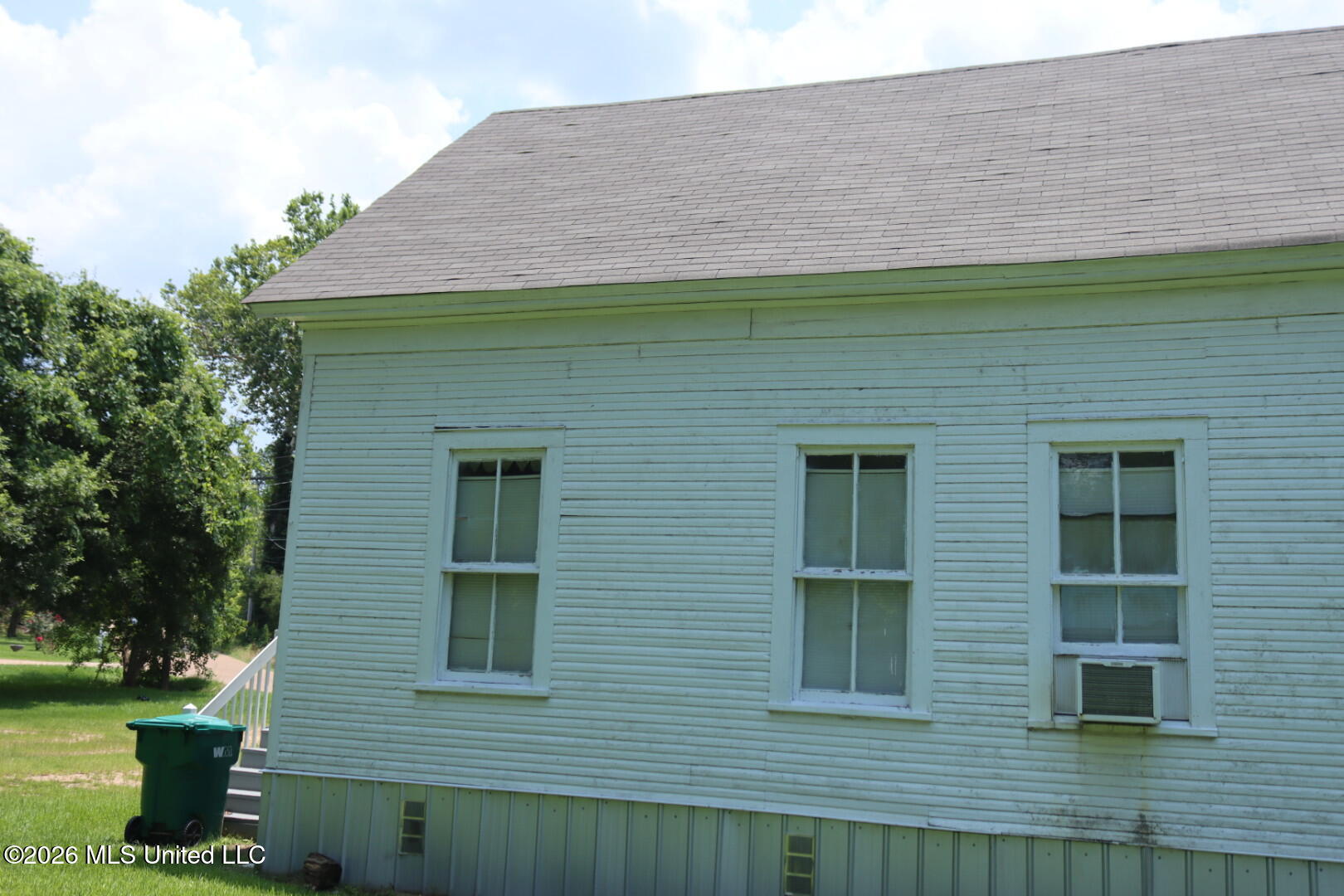802 Union Street Brookhaven, MS 39601 - Photo 6 of 36 IMG_9933