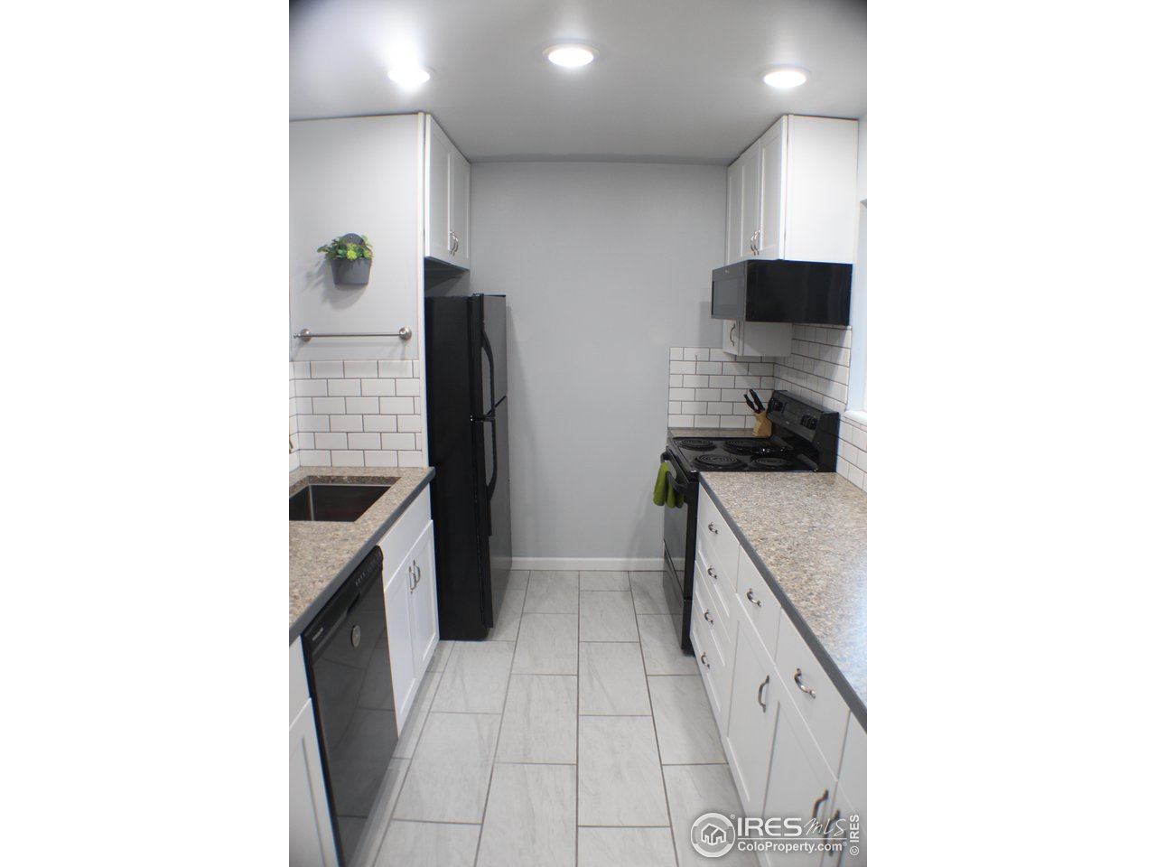 809 East Drake Road, Unit 108 Fort Collins, CO 80525 - Photo 3 of 36