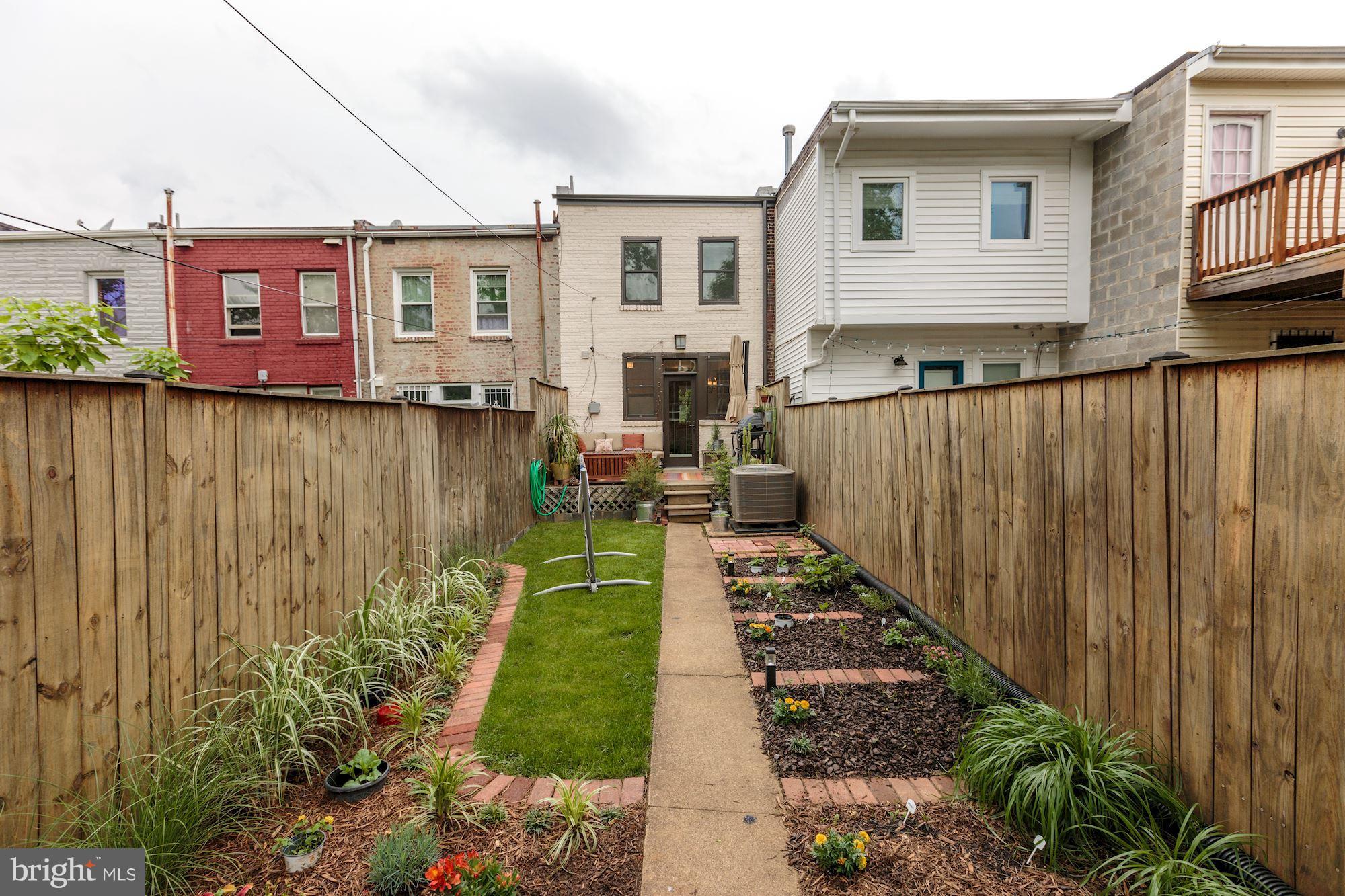 1749 L Street Northeast Washington, DC 20002 - Photo 18 of 19 Community