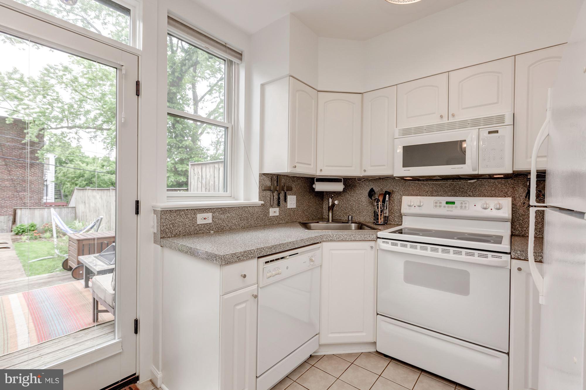 1749 L Street Northeast Washington, DC 20002 - Photo 9 of 19 Kitchen