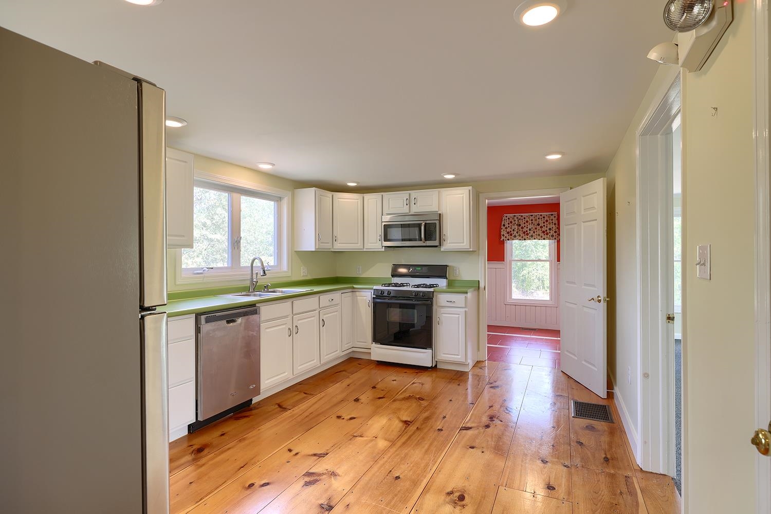 254 King Street Boscawen, NH 03301 - Photo 12 of 42