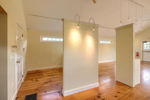 $625,000 | 254 King Street, Boscawen, NH 03303