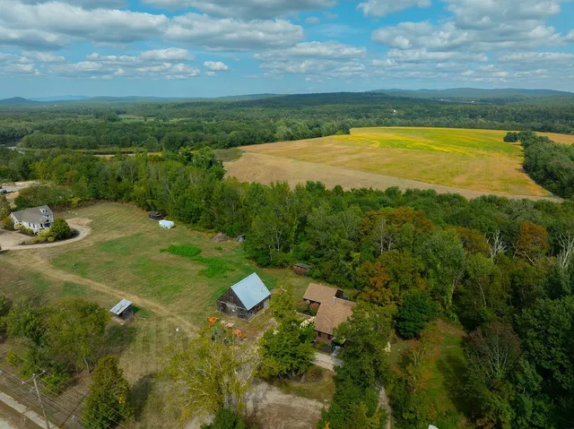 $625,000 | 254 King Street, Boscawen, NH 03303