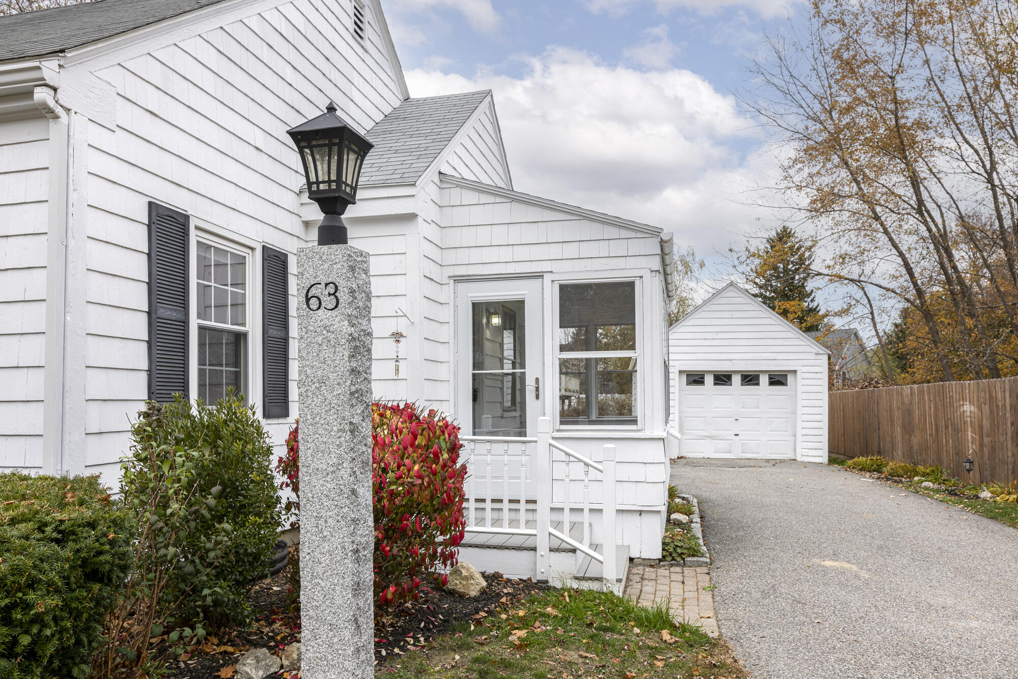 63 Kaler Road South Portland, ME 04106 - Photo 3 of 28 63 Kaler_024