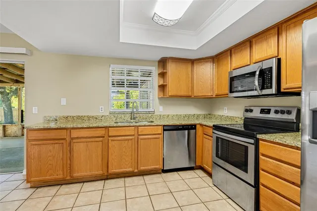 $299,900 | 2110 Shady Point Lane, Brandon, FL 33510