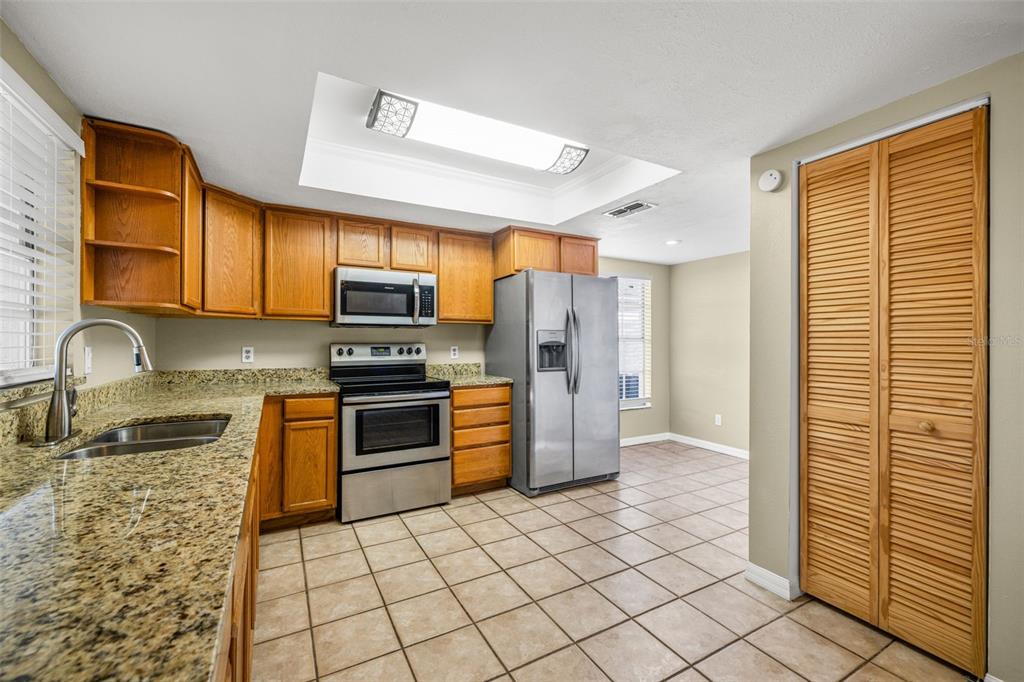 2110 Shady Point Lane Brandon, FL 33510 - Photo 13 of 30