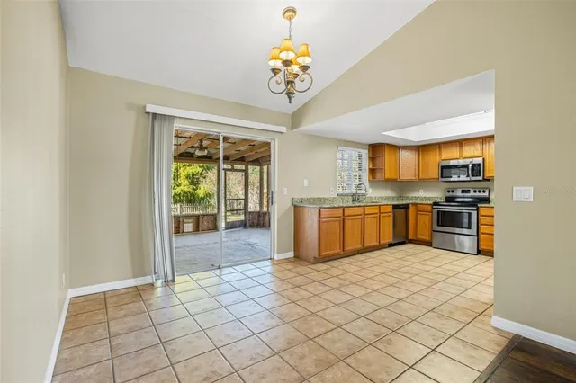 $299,900 | 2110 Shady Point Lane, Brandon, FL 33510