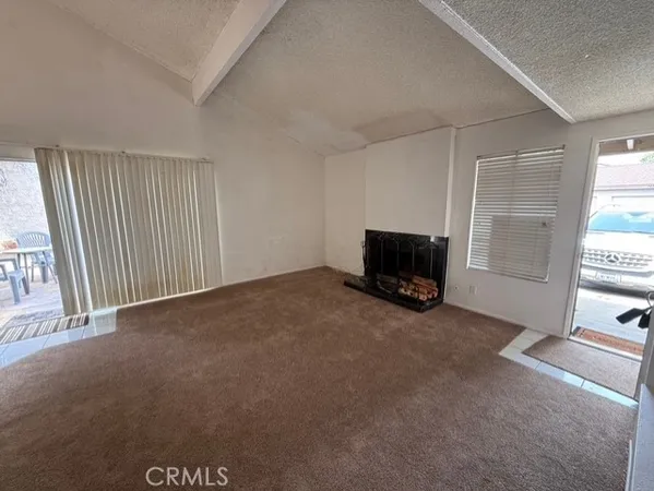 $529,000 | 527 Holly Avenue, Oxnard, CA 93036