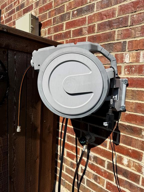 484 Harding Lane Lavon, TX 75166 - Photo 20 of 38 a utility room with dryer and washer