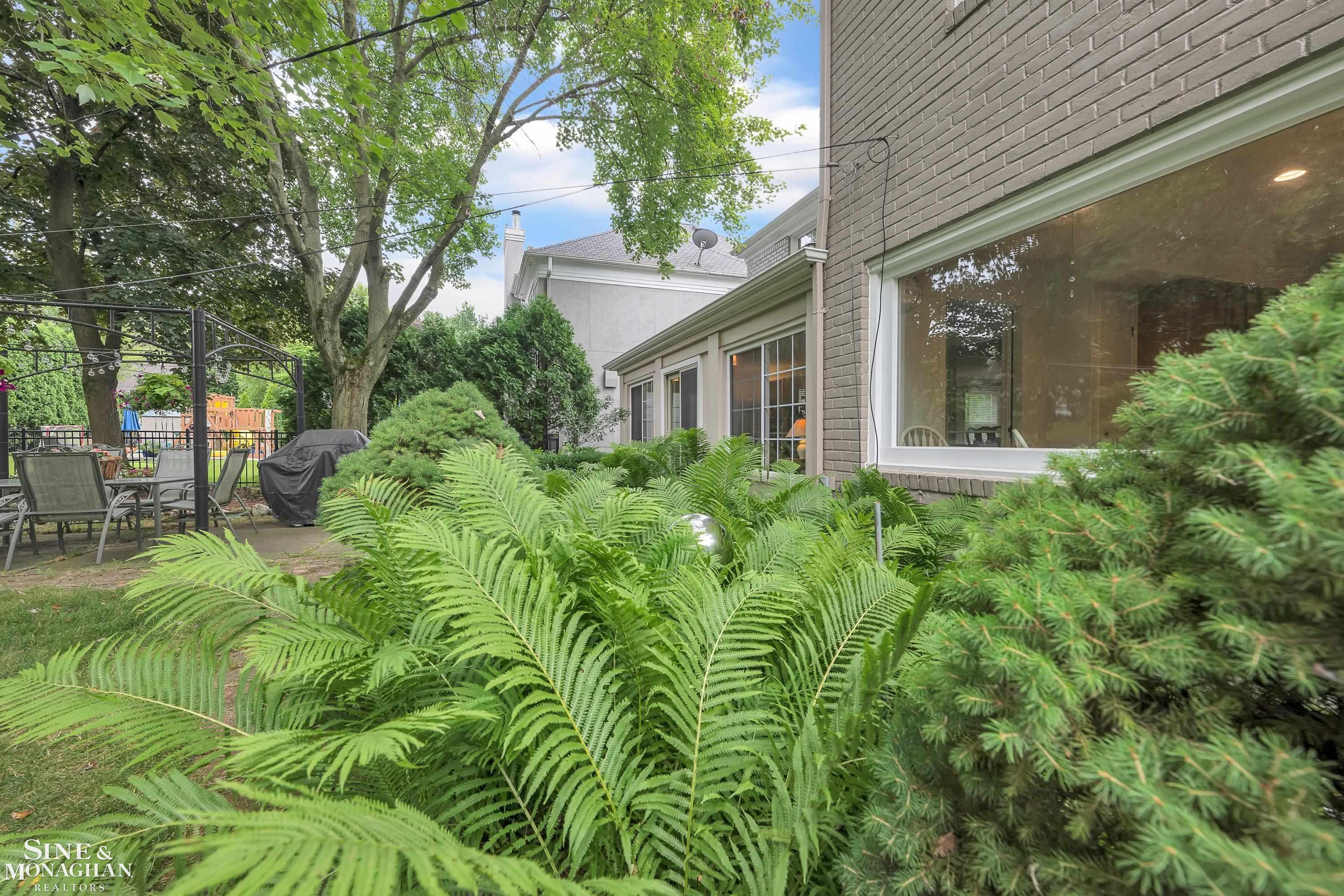 1034 Whittier Road Grosse Pointe, MI 48230 - Photo 43 of 54 50146822-8e46994f-a698-4203-8bab-2f9b09db3c4f.JPG