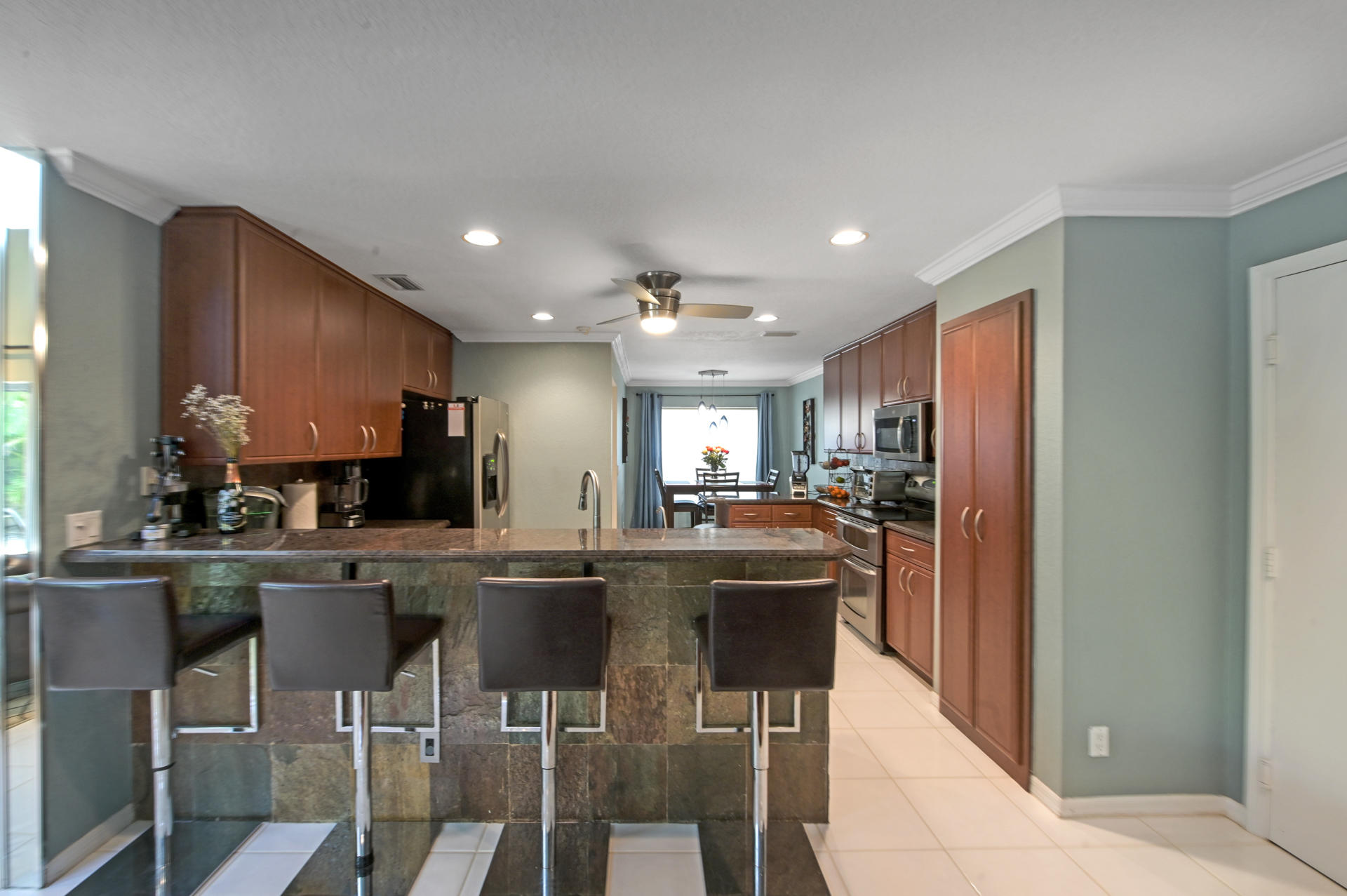 10525 Wheelhouse Circle Boca Raton, FL 33428 - Photo 18 of 52 21 Kitchen3